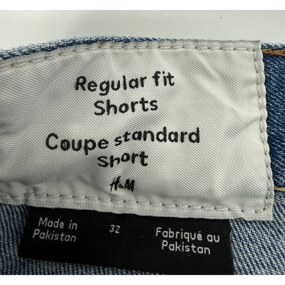H&M‎ Mens Regular Fit Distressed Denim Shorts Blue Ripped Raw Hem Size 32